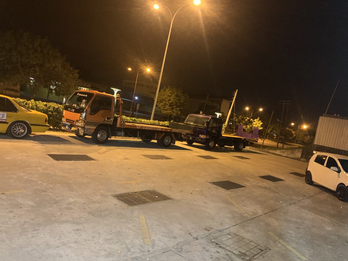 TeckzzZ's tweet image. 橙紫合璧～ 又是夜工的节奏