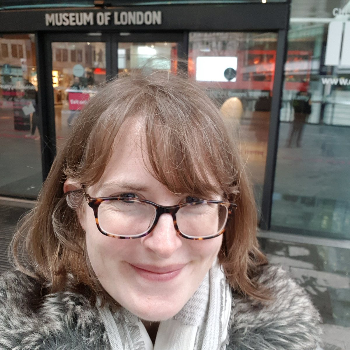 ArchaeoKath's tweet photo. One final #museumselfie @MuseumofLondon. It's been an absolute privilege. Bye for now London! Ps #ArchaeologyRocks https://t.co/OxDOKRbyJQ