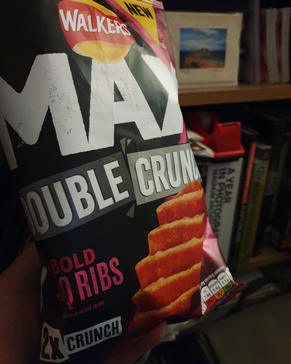 timdobbsphoto's tweet photo. Snack time ... go big or go home @walkers_crisps #bbqribs #doublecrunch https://t.co/WmIo2a8Yyh