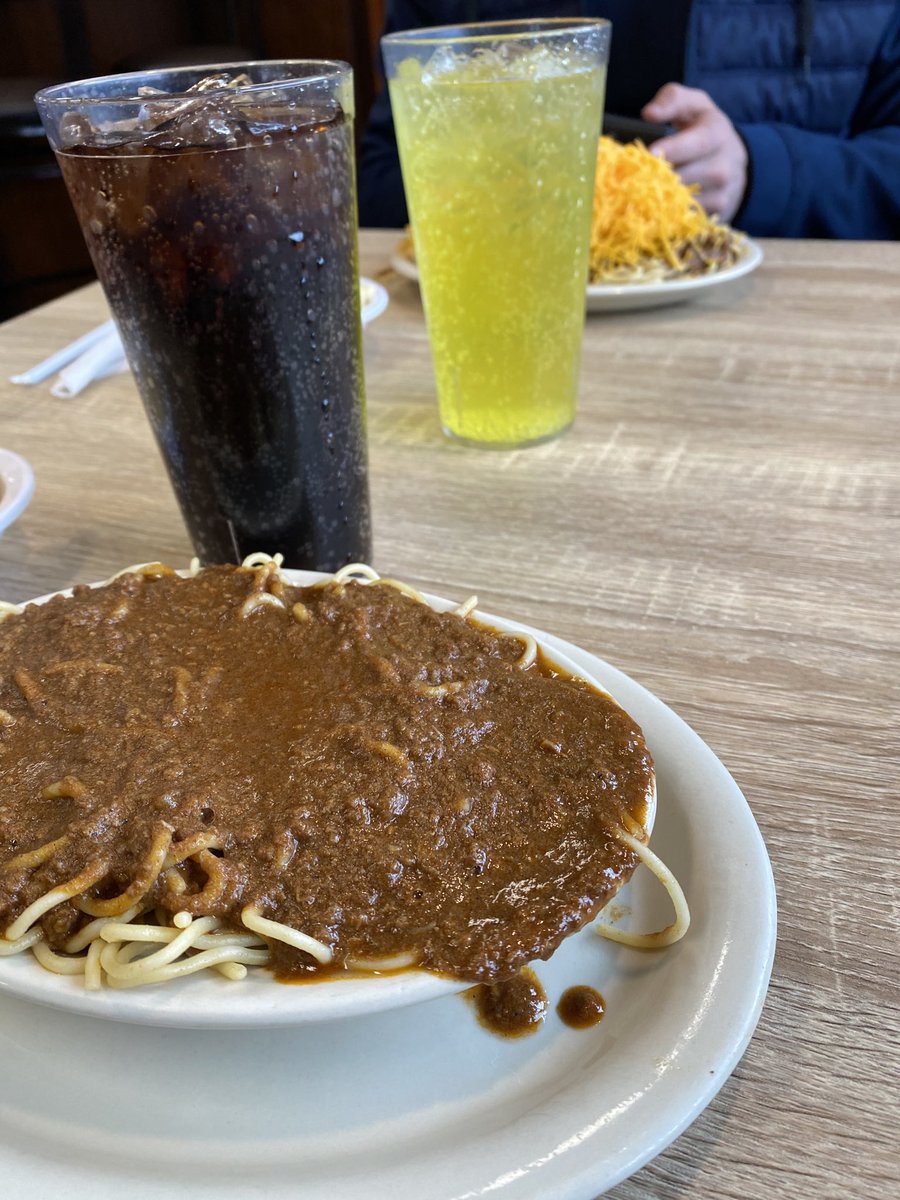 MC_MensSoccer's tweet photo. All is right in the world. ⁦@Skyline_Chili⁩ before we hit the ⁦@ohioelite⁩ Showcase. #BRHD https://t.co/x4yHrz12uP