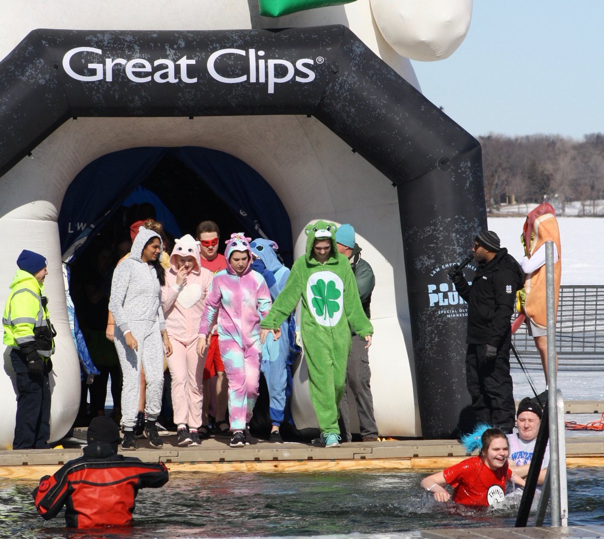 Big shout out to everyone from Wayzata High School involved in the Polar Plunge today! <a href="/wayzataschools/">Wayzata Public Schools</a> <a href="/WHSClubUS/">Wayzata HS Club US</a> <a href="/WayzataHS/">Wayzata High School</a> <a href="/PlungeMN/">Polar Plunge for Special Olympics Minnesota</a>