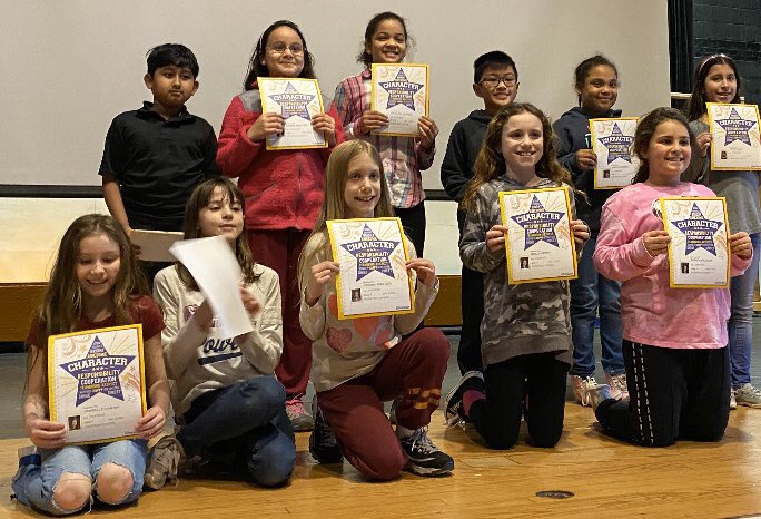 FtsdMrs's tweet photo. Congrats to these students who were recognized for showing the character trait of kindness! What a wonderful thing to be known for! #riverfrontrocks @FTSD_Riverfront https://t.co/l1DpyJkm4R
