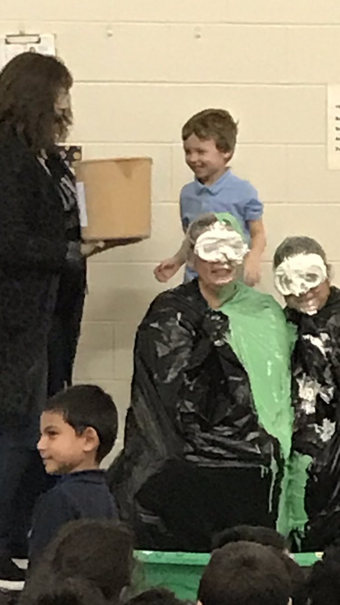 ckurtstephens's tweet photo. Good times at Trout Primary - “Kids Heart Challenge” top fundraisers having a little fun!  Thank you Coach @amalonetrout and Coach Figueroa for being such good sports - the kids (along with @NerrenCindy &amp; your coworkers) really enjoyed the celebration! #TroutTribe #LufkinLearns https://t.co/xzhbO2Zw8Q
