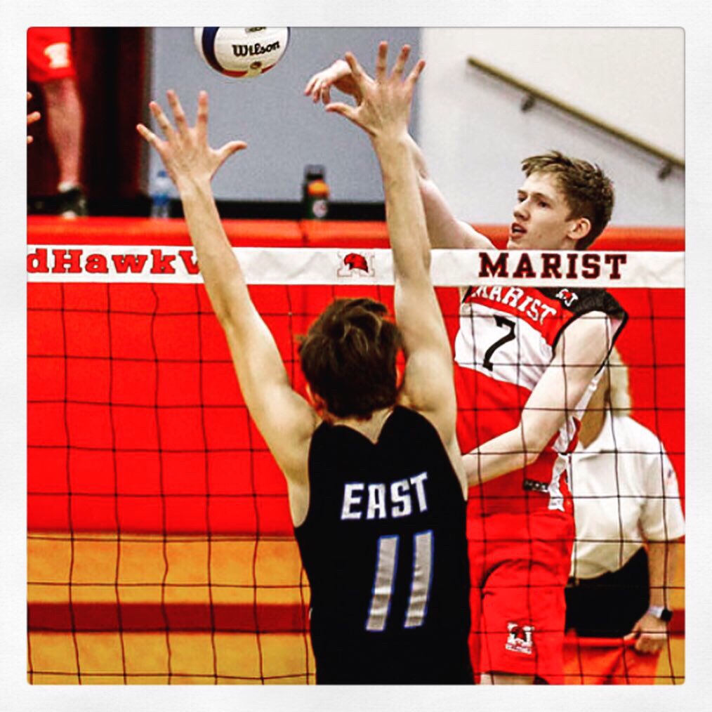 RedHawkVB's tweet photo. Congrats to senior Jake Bonnett on his 🏐🏐commitment to Loras College! 👏🏼✍🏼7️⃣ #ProgramCommits #Classof20 🍎🍏 https://t.co/fjq0485c4E