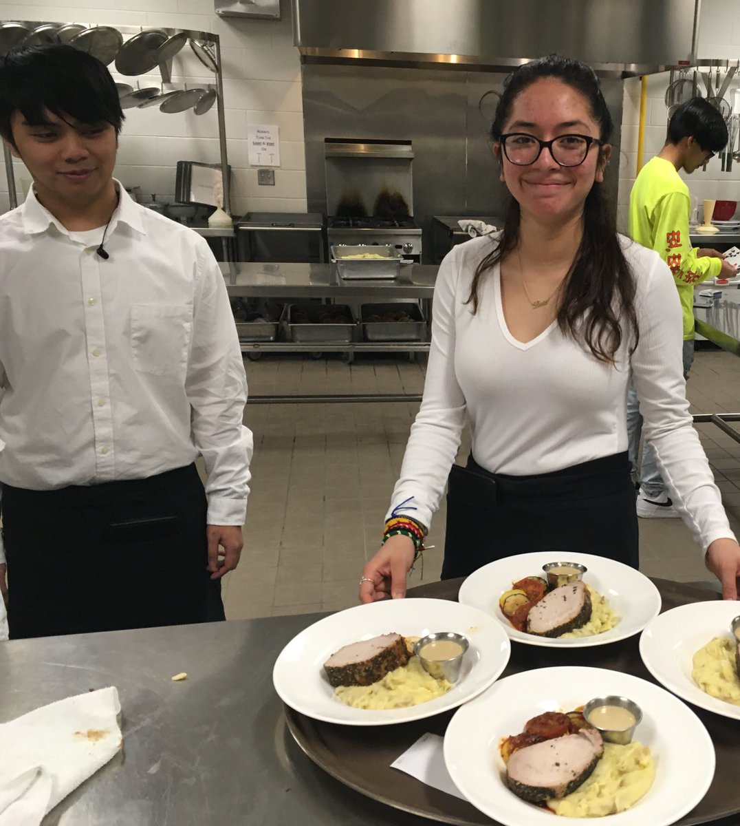 lhsbackburner's tweet photo. What a way to start the weekend! Another delicious Faculty Lunch rocked out by my students. Everyone was on point today—so proud of them! If you came out, I hope you enjoyed the meal and service!@HaysCISDCTE @zunigak13 https://t.co/fkixk2F70W