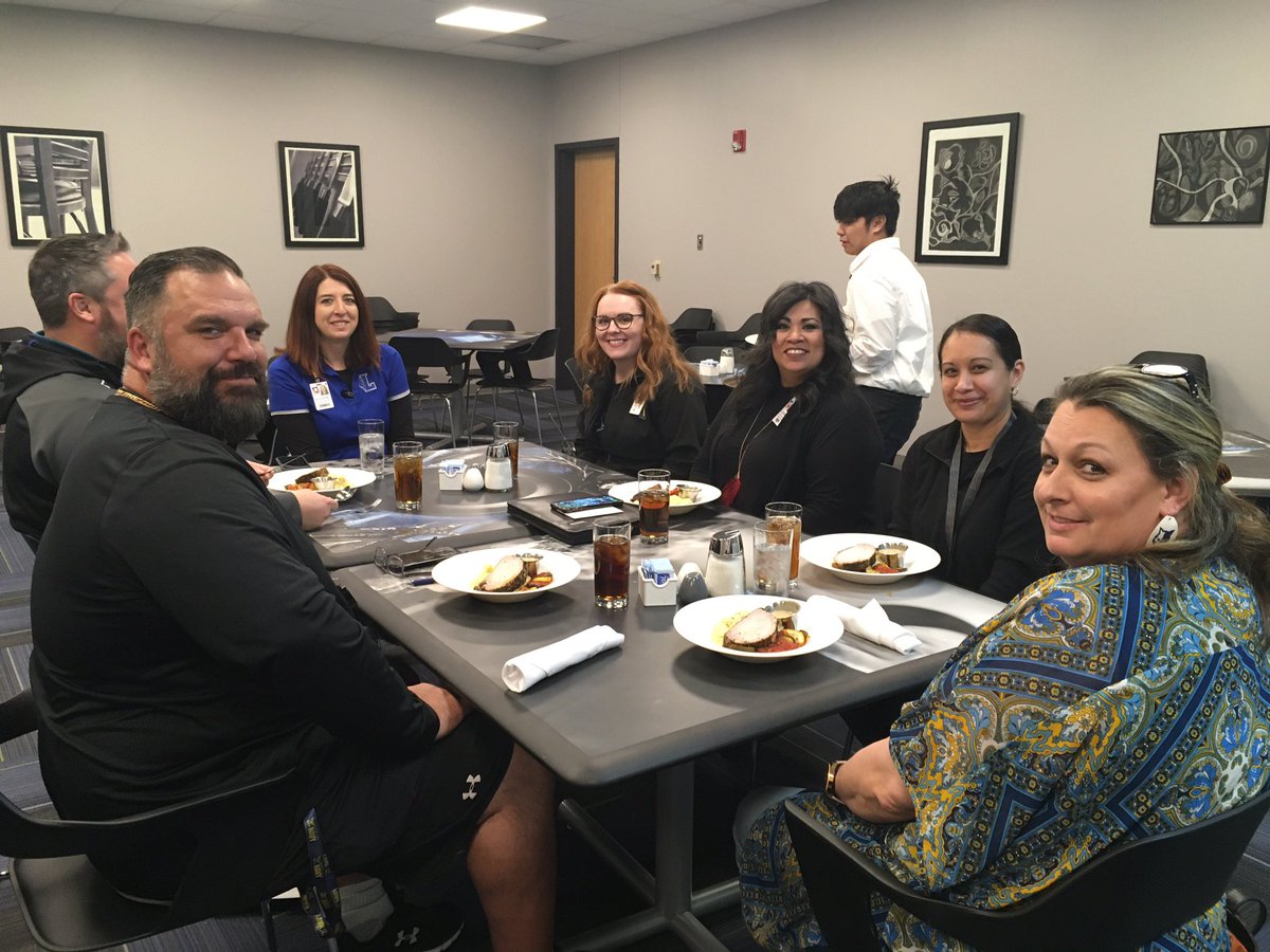 lhsbackburner's tweet photo. What a way to start the weekend! Another delicious Faculty Lunch rocked out by my students. Everyone was on point today—so proud of them! If you came out, I hope you enjoyed the meal and service!@HaysCISDCTE @zunigak13 https://t.co/fkixk2F70W
