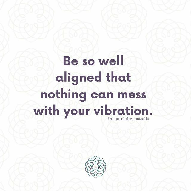 OperationMuse's tweet photo. Allow yourself to be grounded in love ❤️ https://t.co/KywefrvXSG https://t.co/lpxGSRNnpL