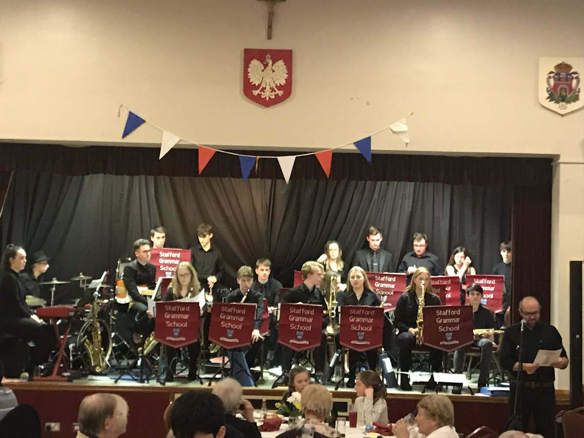 JamesPa33197409's tweet photo. Great jazz evening with @StaffordGrammar https://t.co/udcFcoOTAd