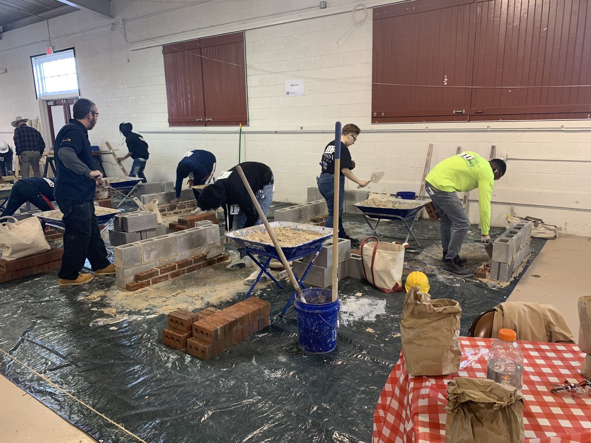 Tracie Weston (@traciwestonhcps) on Twitter photo Such an awesome day in HCPS! I met students from Bolivia & Texas through the #freemanportal, celebrated the Harlem Renaissance with <a href="/GoFMSFalcons/">FairfieldFalcons</a>, and attended the #LifeReady CTE Career Rodeo! Wow! Wow! Wow! So many talented students supported by amazing teachers & leaders! Such an awesome day in HCPS! I met students from Bolivia & Texas through the #freemanportal, celebrated the Harlem Renaissance with <a href="/GoFMSFalcons/">FairfieldFalcons</a>, and attended the #LifeReady CTE Career Rodeo! Wow! Wow! Wow! So many talented students supported by amazing teachers & leaders!