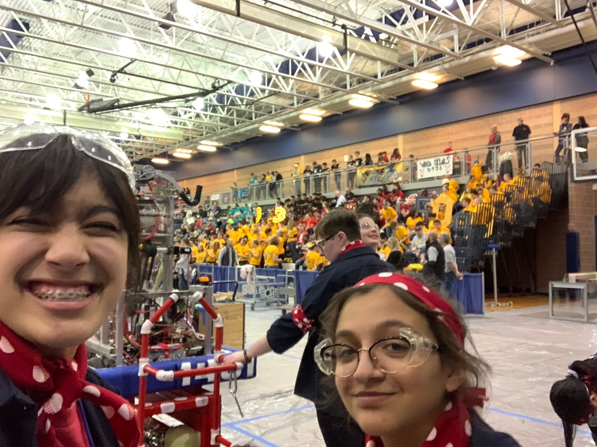 1481TheRiveters's tweet photo. Week one competition starting off with a bang!! Lets go Riveters! https://t.co/Z9sJzUd3jQ