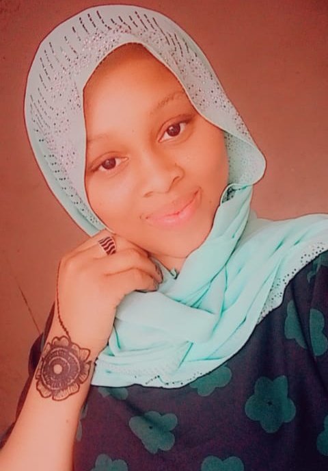 Safeeyahsofcyy's tweet photo. #FridayThoughts
#HelloDearEx
#hellodearcrush
It's a late Friday post 4rm this ugly girl here.👇👇 https://t.co/NLYV0QJLih