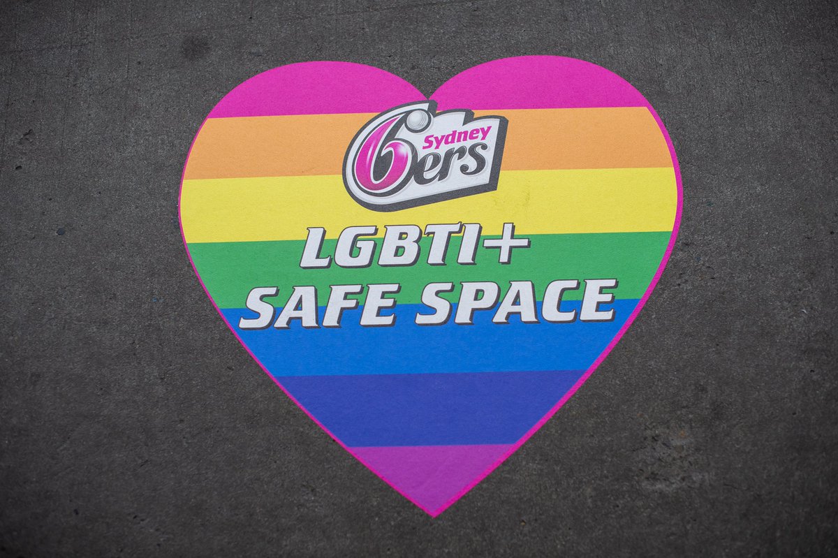 SixersBBL's tweet image. 🏳️‍🌈 Wishing all our LGBTI+ friends a happy @sydneymardigras! We hope everyone has a safe and sensational night 🙌

#smashemsixers