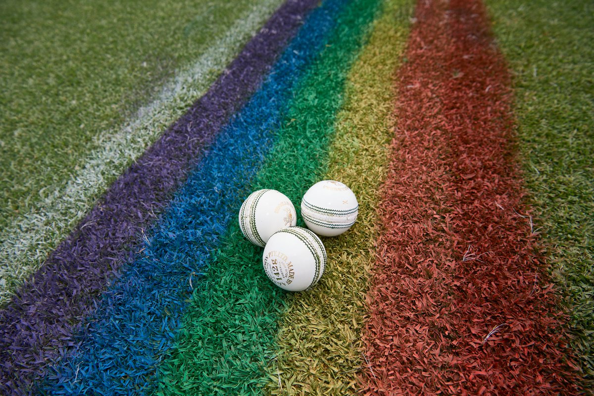 SixersBBL's tweet image. 🏳️‍🌈 Wishing all our LGBTI+ friends a happy @sydneymardigras! We hope everyone has a safe and sensational night 🙌

#smashemsixers