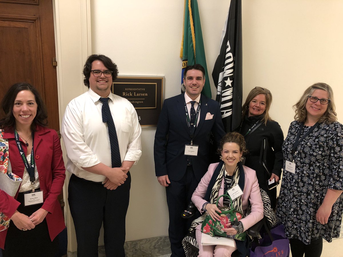 EDSNW's tweet photo. What a fantastic #RareDiseaseWeek2020 &amp; plenty more posts &amp; pictures to come when I’m home &amp; can recover my left hand function. 💕🦓 #EDSZebraLife Thanks 2 @RareAdvocates @EveryLifeOrg and my excellent fellow  #RDLAPatientAdvocatesWashingtonState #RareDC2020 #LobbyDayRDLA2020 https://t.co/Ff4ICLfq3c