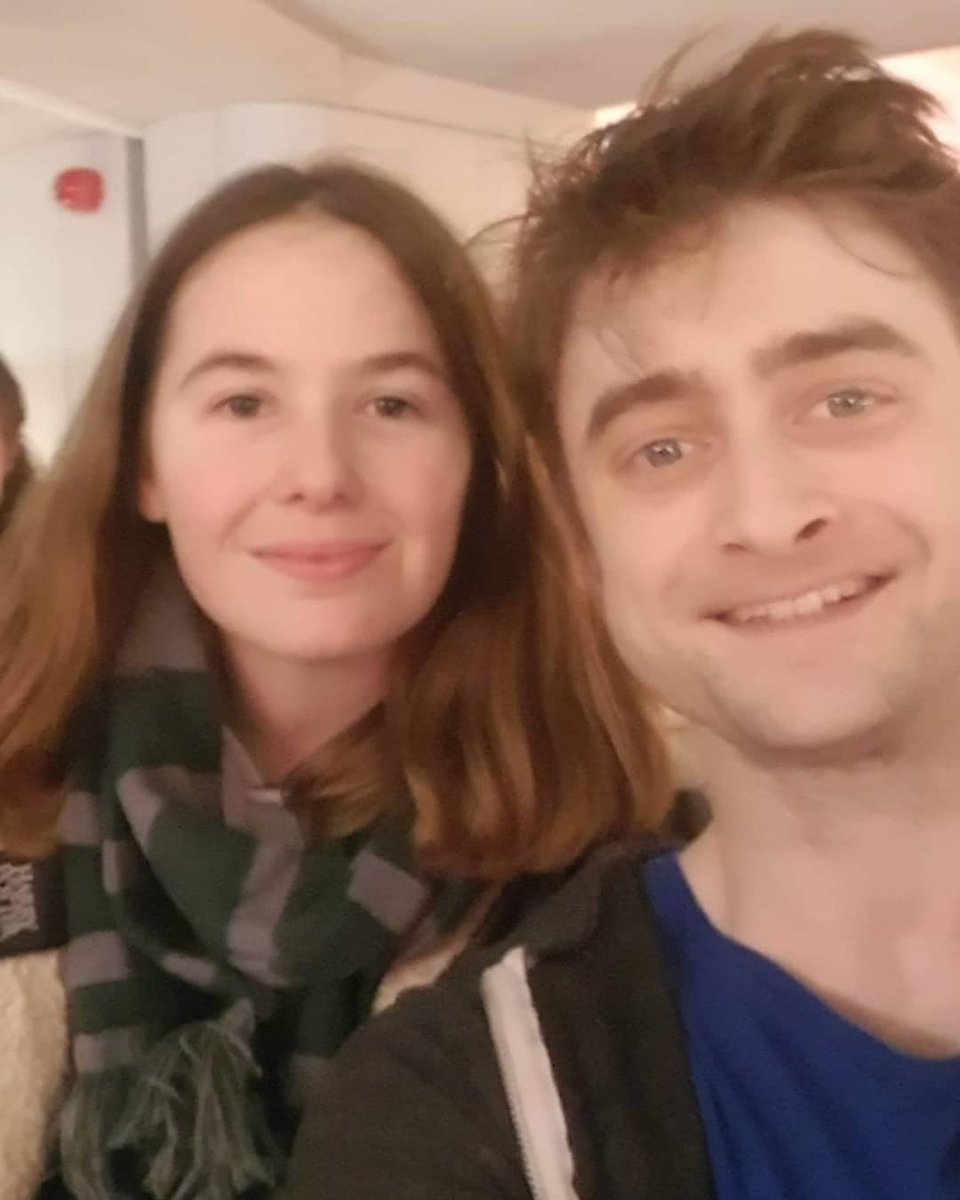 LePotterTime's tweet photo. 📷 𝗣𝗛𝗢𝗧𝗢 | Les YouTubeuses @LeMondedHP, @SiriusPatmol et @nini9420 ont rencontré il y a quelques jours, Daniel Radcliffe.
#HarryPotter https://t.co/4A1pwoZPQv
