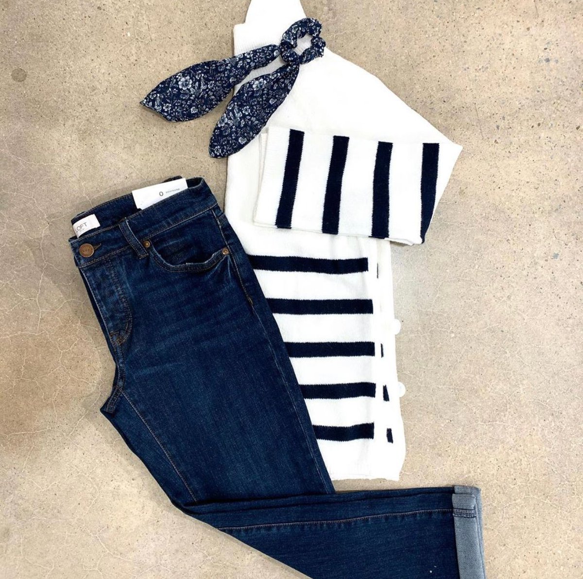 TangerOutlets's tweet photo. Denim and stripes and everything nice. Style up for spring in looks you’ll love from LOFT outlet. 🛍
(📷 IG: 2976_loftoutlet_blowingrock)
 
Preview Deals: https://t.co/WWvLl280Ff

#loftoutlet #dealsandsteals #tangeroutlets #savebig #shophappy https://t.co/wSQbmGz98M