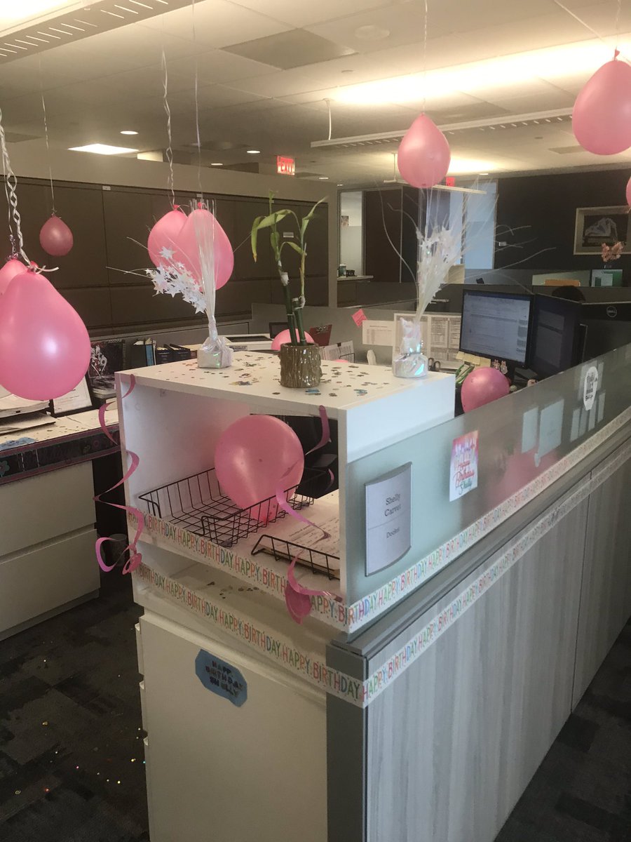 YouKnowItsVegas's tweet photo. And now, feel free to call me asshole. My work peeps turned into decorating elves while I was away for lunch. I seriously did not expect this. #humbled #ithoughttheyforgot #totallysurprised #pinkismyfavorite #thankyou https://t.co/S5cMYwdjwL