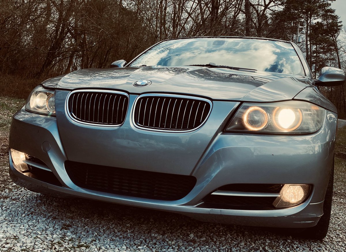 EXEC_H2's tweet photo. I always wanted one, never thought I would actually have one. But here it is. Itβs not brand new but itβs new to me and has a 300hp twin turbo inline 6 π. Meet my new (car) baby. #bmw #335i #sportssedan #drivingexcitement #e90 https://t.co/gxz7L6nZoM