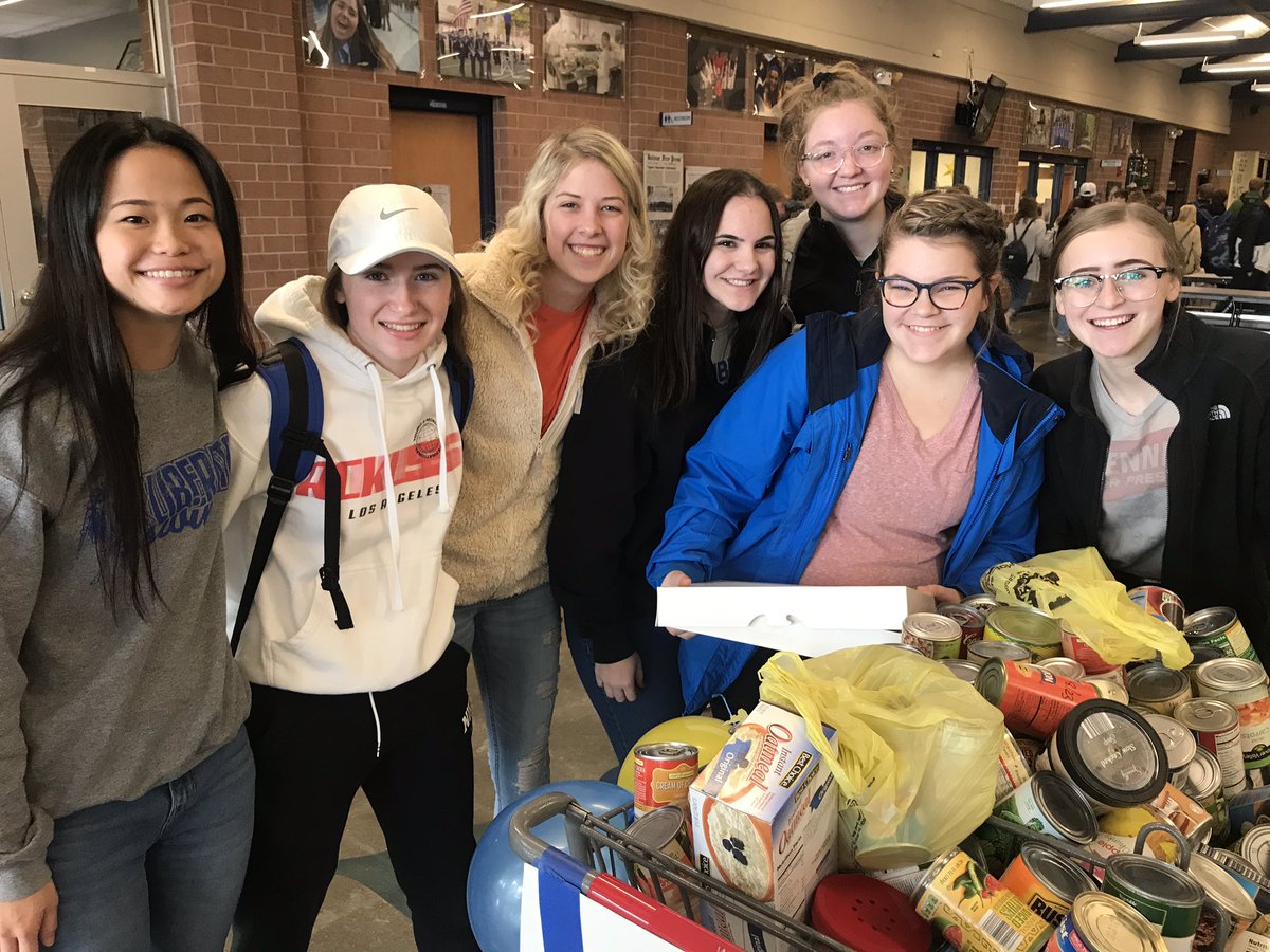 betsy_berry's tweet photo. Super proud of Interact member Mary Bruce for organizing a Food Drive this week! What a success it was! Way to be #liberatorstrong BHS!!! https://t.co/unIFWOR8Z4