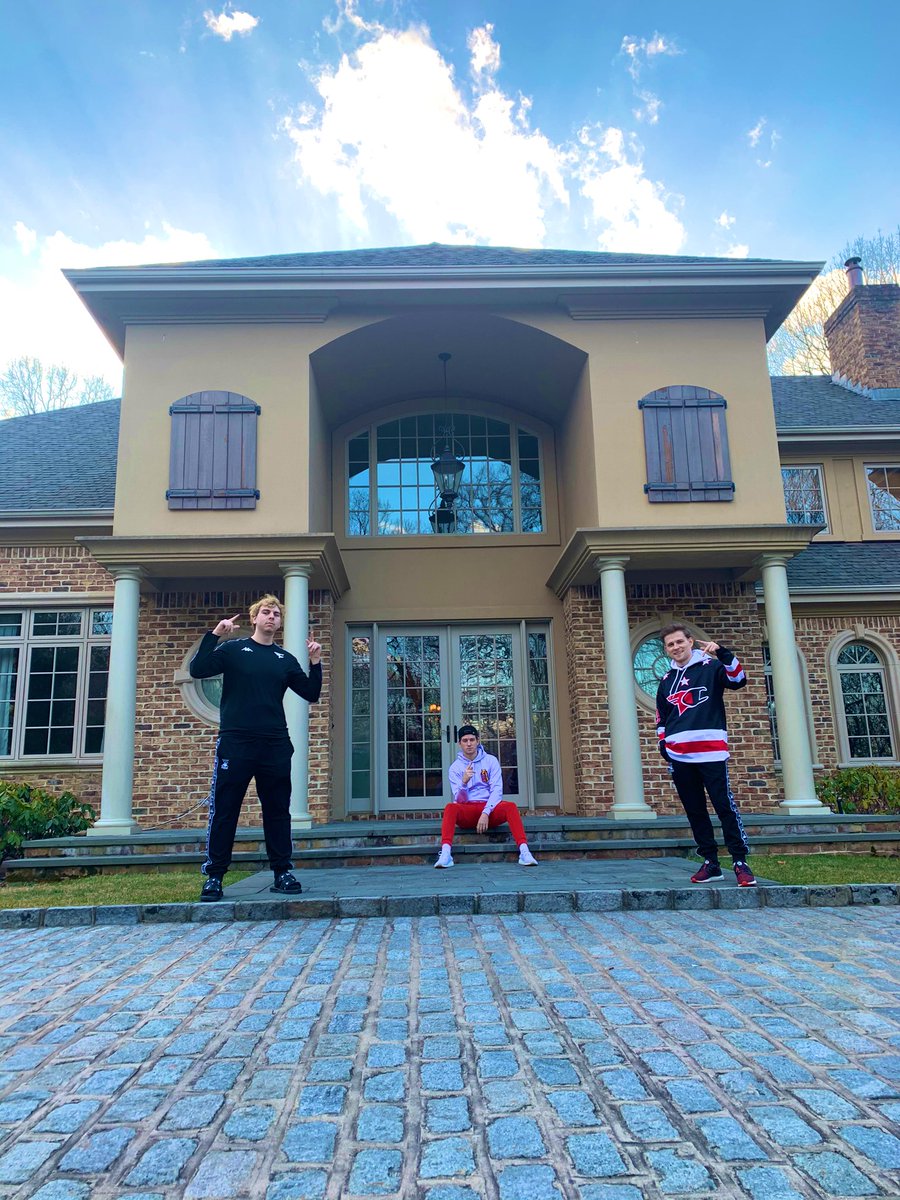 Officially moved into the GFUEL x FaZe Mansion