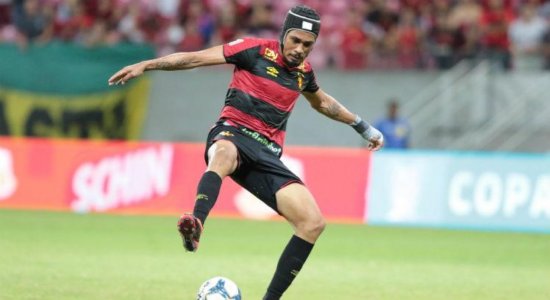 diariodoleaoo's tweet photo. #Hernane🎙️| Brocador critica atuação do ataque do Sport em 2020. 

“Diferente do ano passado todo o ataque fazia gol. Ano passado quando o Hernane estava marcado tinha o Guilherme, tinha o Ezequiel, o Luan… Eram responsabilidades divididas. 
(+) https://t.co/siTXWL9OmQ