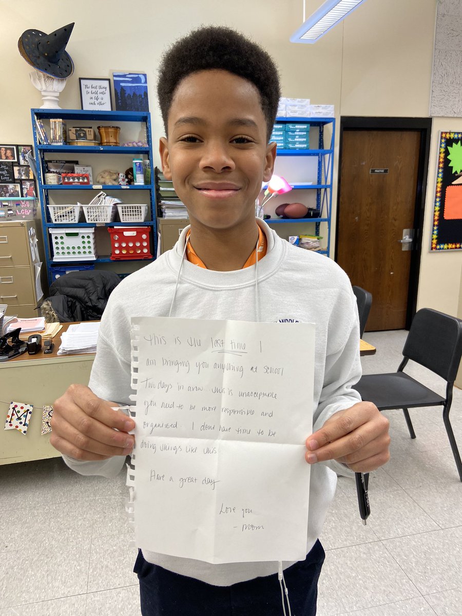 CrosbyBand's tweet photo. This is what great parenting is all about!  One of our star saxophonist forgot his horn two days in a row😱 So after dropping his instrument off at school today... his mom decided to leave this note for him ❤️ #teachablemoments #graceandaccountability #maturingonedayatatime https://t.co/4HUCGrUM3r