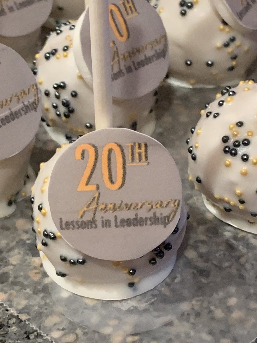 MinisbyMaria's tweet photo. Several hundred of our cake pops for the 20th Anniversary of Lessons in Leadership @ksuemba program #ksu #lessonsinleadership #cakepops #cakepopsofinstagram #cakepopping #minisbymaria https://t.co/ccfev7HSdY