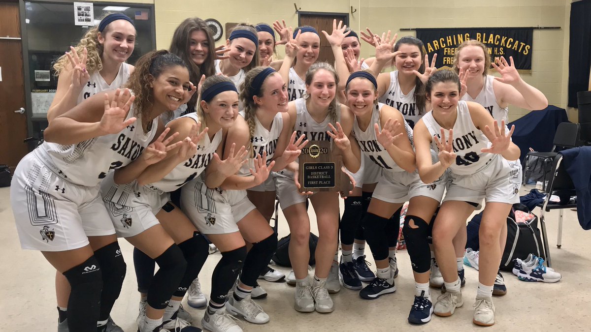 NMcNealCBJ's tweet photo. Here are your eight-time reigning and 2019-20 Class 3 District 2 Champions, the Saxony Lutheran Crusaders: https://t.co/WGAGK7fZLC