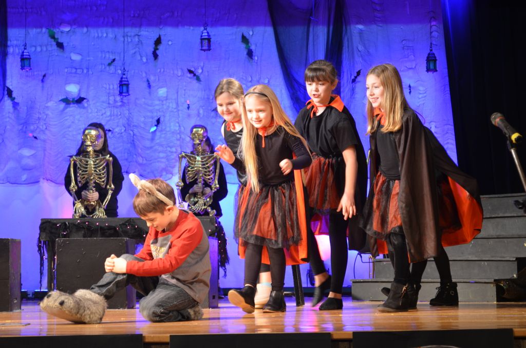 AnthonySchool's tweet photo. Our 3rd grade students performed "We are Monsters" today. They had so much fun and enjoyed teaching us that we can be friends - even when we have differences. #TAStudents #ExperienceExceptional #TASdrama #TASvalues https://t.co/hbhMNkneQZ