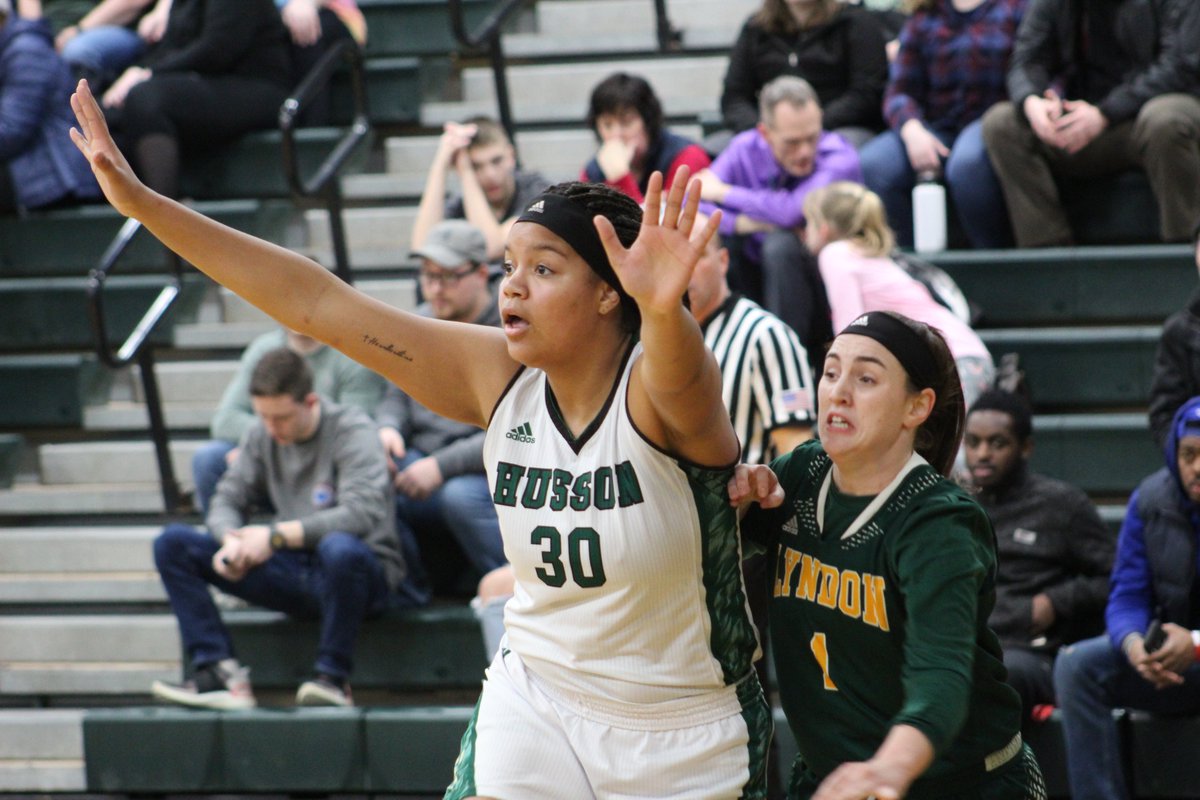 Hussonwbb's tweet photo. Bailey Donovan scored the final four points of the quarter as they lead the Hornets, 19-16, after the first in the @nacathletics semifinals. 

#NACwbb | #NACPlayoffs https://t.co/gRGUNSaX8y