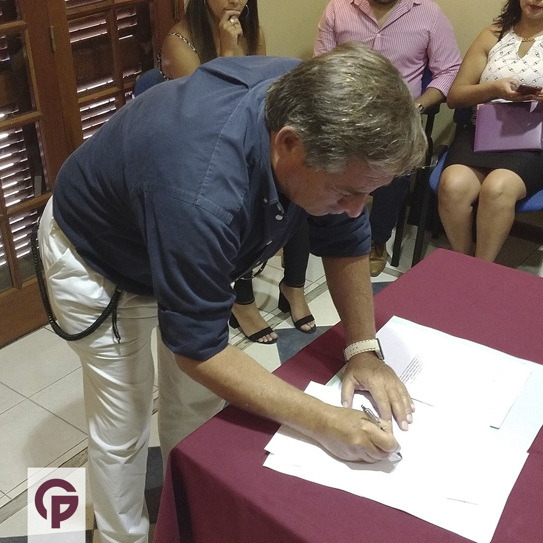 CirculoProfTuc's tweet photo. #CPT

Seguimos en el camino del crecimiento y la vinculación entre los profesionales.

Hoy nos juntamos en el Colegio de Ingenieros Civiles para realizar el acta correspondiente para constituirnos como Asociación Civil.

#profesionales #tucumán #trabajo #vínculo https://t.co/ScCbCaT9rQ