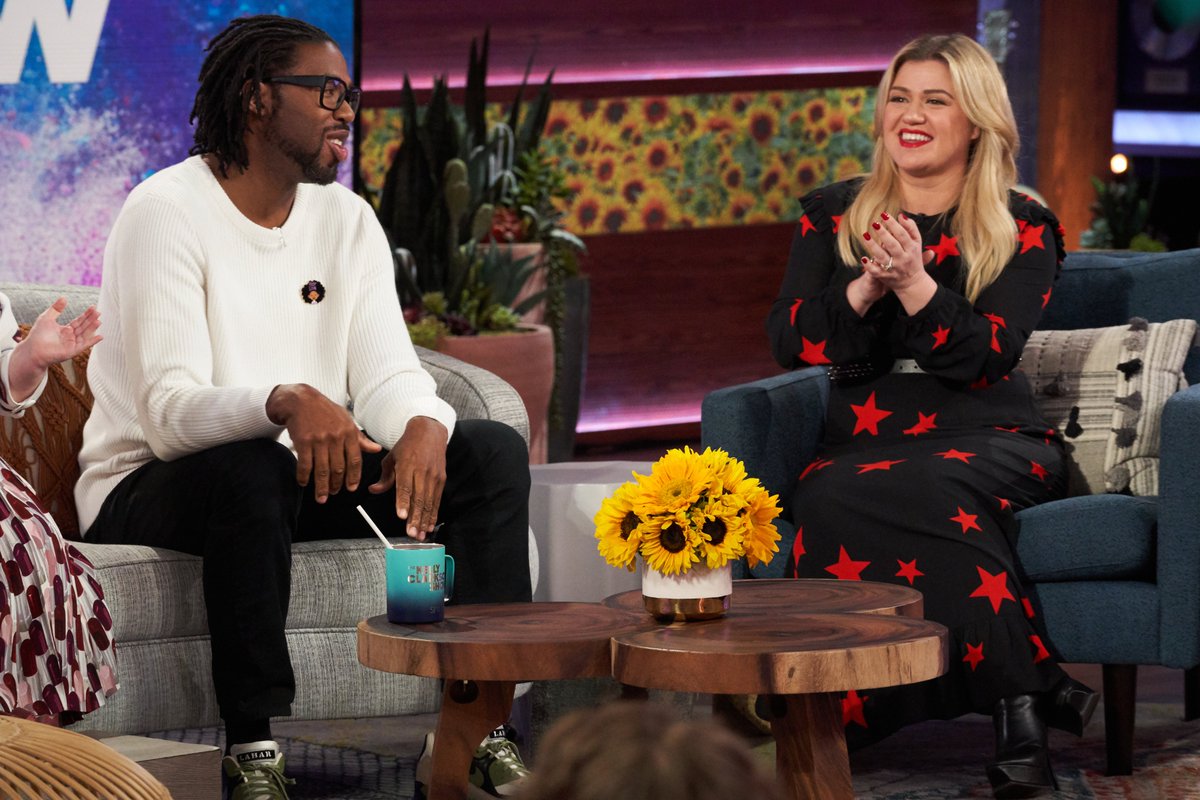 So excited to be part of the #KellyClarksonShow Monday! <a href="/kellyclarksontv/">The Kelly Clarkson Show</a> Don't miss it! #HairLove <a href="/MatthewACherry/">Matthew A. Cherry</a>