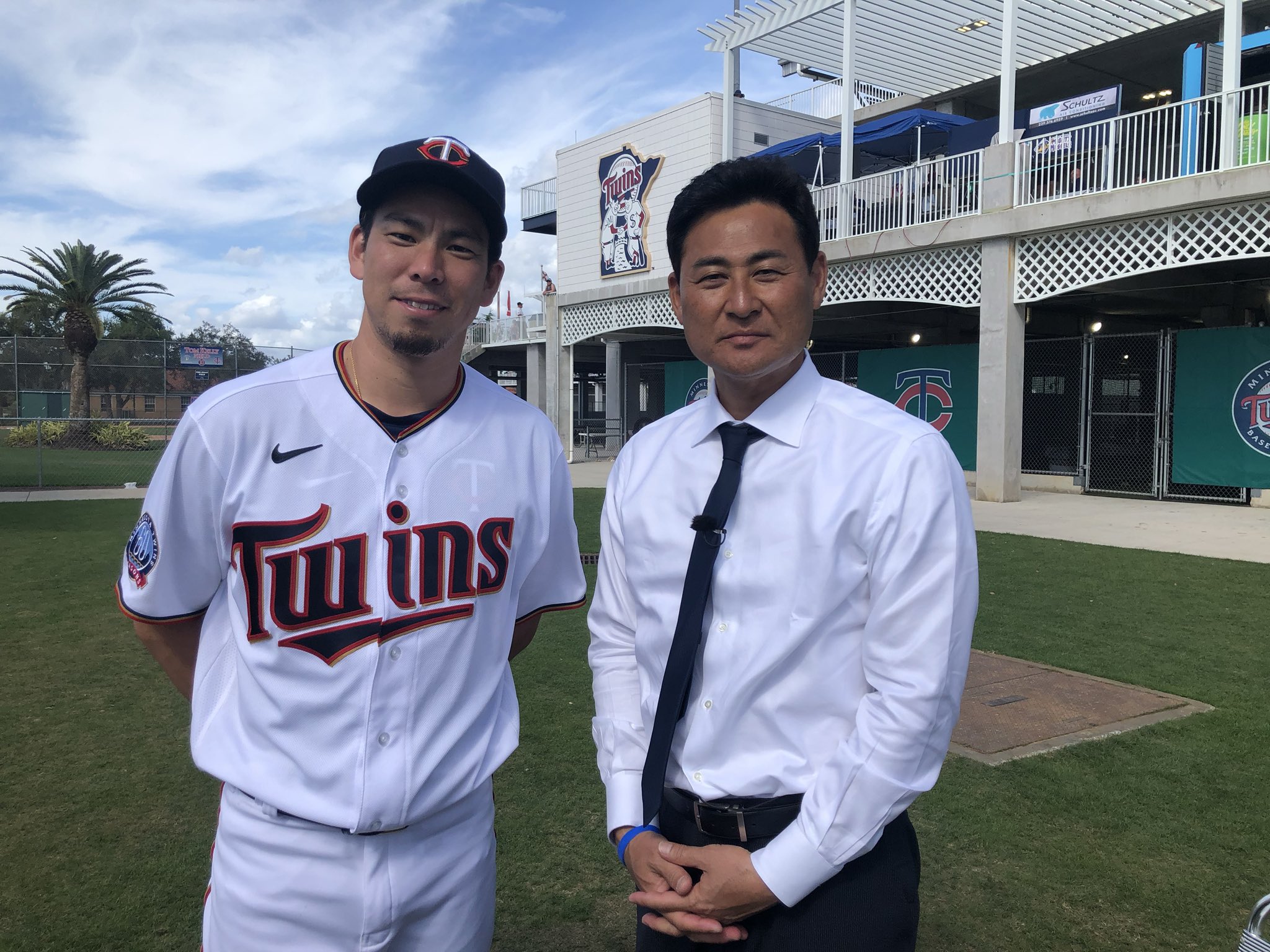 前田健太 Kenta Maeda マエケン 前田智徳さん 元カープのマエダ マエダです 1 18 T Co Otoqel05ct Twitter