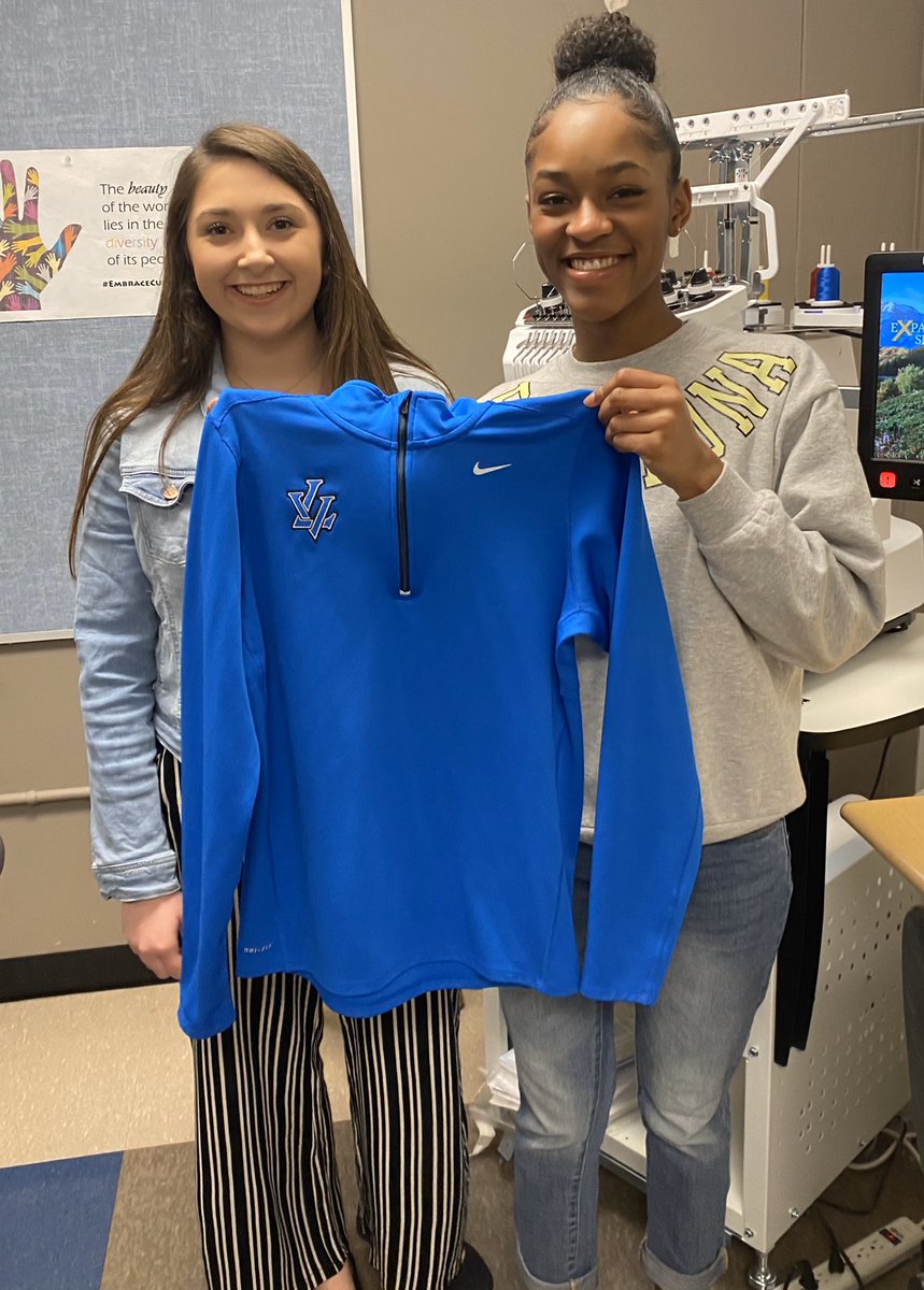 LVactivities's tweet photo. Mrs. Anstine’s class using our new embroidery machine and heat press to spread school spirit. #realifeskills#PBL @PeteTweets453 @lentz_christina @LVAPJamesV @lvpetesplace @dodeagrants https://t.co/OYvMRVEtZY