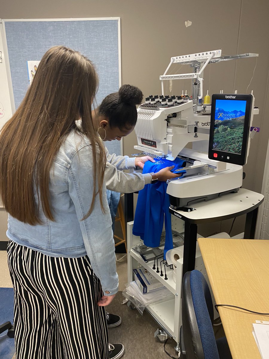 LVactivities's tweet photo. Mrs. Anstine’s class using our new embroidery machine and heat press to spread school spirit. #realifeskills#PBL @PeteTweets453 @lentz_christina @LVAPJamesV @lvpetesplace @dodeagrants https://t.co/OYvMRVEtZY