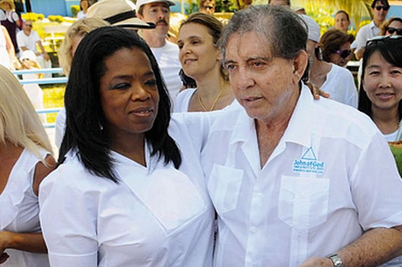 dijoni's tweet photo. @FlyteBlack I have not seen none of the black feminist and CNN and MNBC condemning Weinstein.#SuperPredators . Did Bloomberg knew that Weinstein was raping women and remain silent.#BloombergIsAFascist .#BloombergIsRacist .#BlackHockeyHistory .#BlackTwitter . https://t.co/8opsRcKJlO
