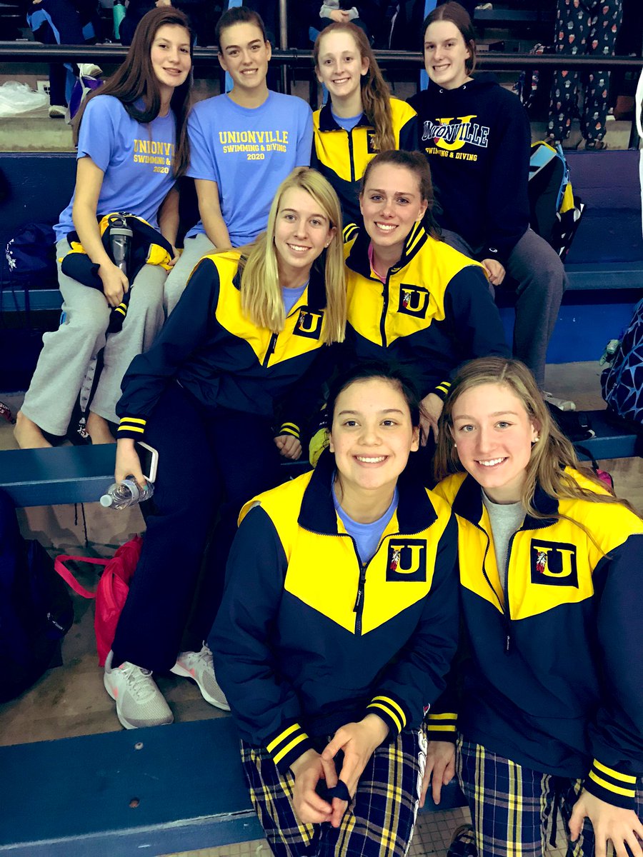 goUSwim's tweet photo. Happy Girls gearing up for day 2 of Districts!! #GoU https://t.co/jezUuJFtYo