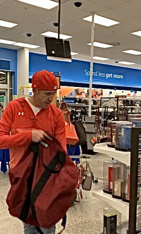 ModestoPolice's tweet image. MPD is looking to identify this subject. He is the suspect in multiple theft incidents from Ross in Modesto. If you recognize him or have information that would help ID him, contact Crime Stoppers at 209-521-4636.