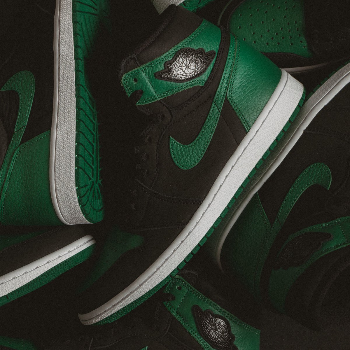 does foot locker have air jordan 1