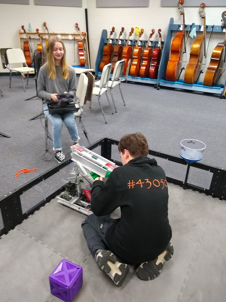 MVRobotics43050's tweet photo. Working hard to prepare for the Ohio Vex Robotics State Championship on March 6th #43050Yeet #43050E #TeamMVMS https://t.co/GrckzbiEdn