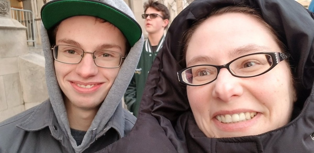 Kelly Shew tweet media