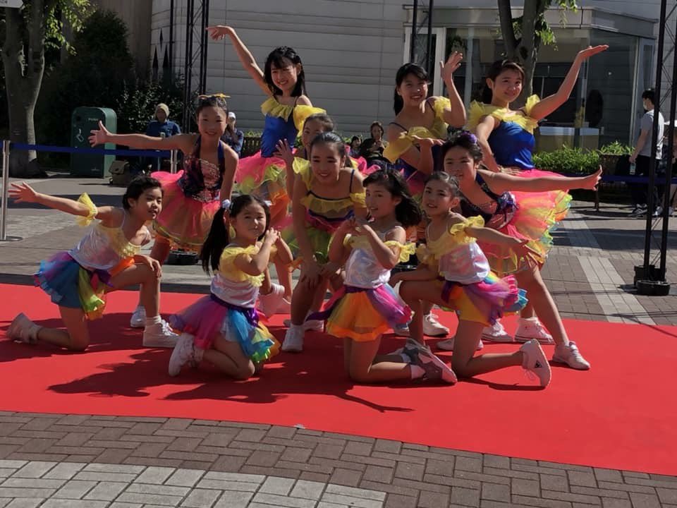 とりあえず
市が学校を休校にすると決定した日数だけstudioをクローズすることにした。
そしたら政府がもっと長い期間の休校を要請した。
学童保育を継続等してるのなら、預かり目的で日中にレッスン検討中‼︎
予防接種をしても感染する時はする。
悪ではない😢

　#Ajuバレエ