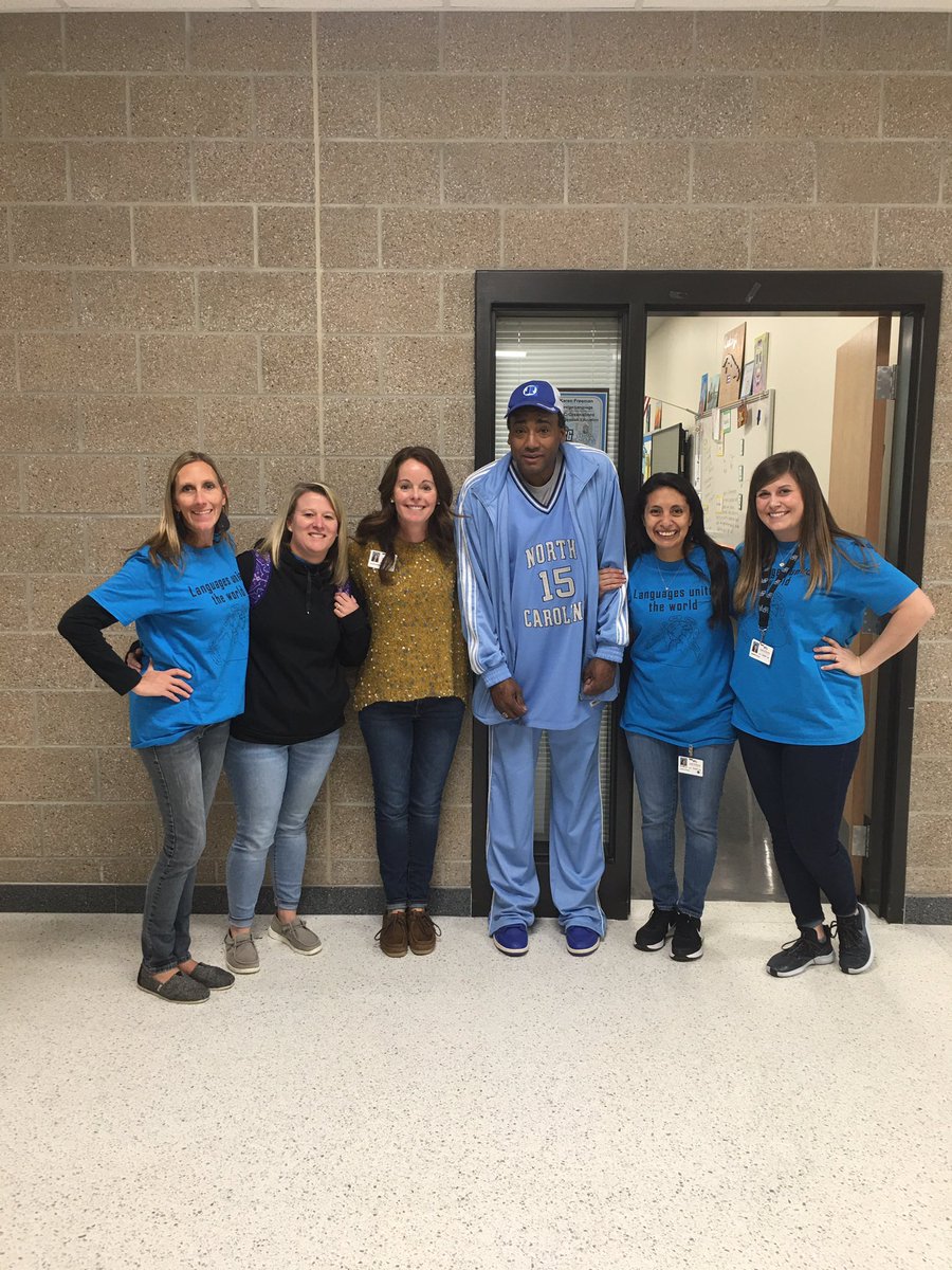 CarolaGPonce's tweet photo. Saying goodbye is always hard! Thank you Mr. Robert for ALL that you’ve done for us. We will miss you! https://t.co/rEcyhONS1F