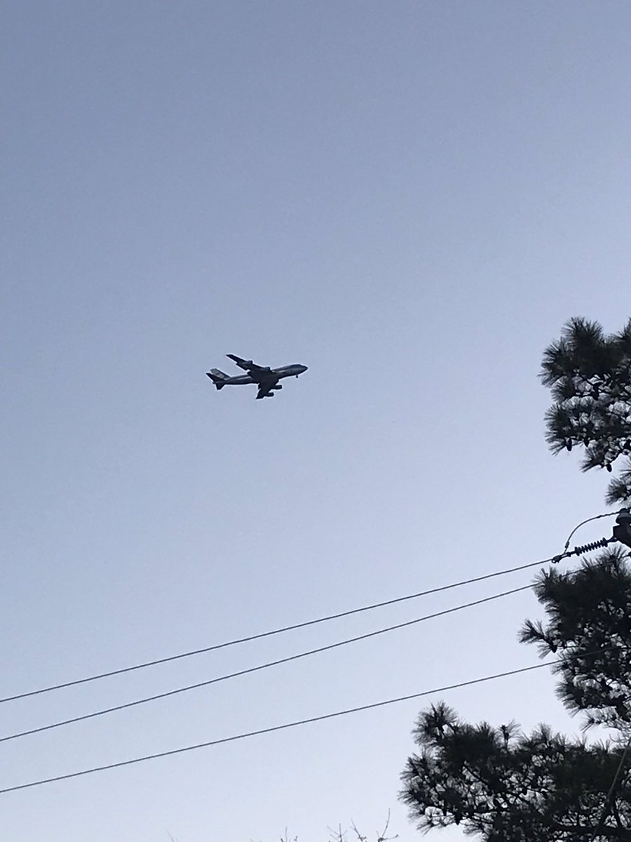 ImproperPrezKTS's tweet photo. Saw Air Force One fly over this evening with @realDonaldTrump coming to town. Love him or hate him, having Air Force One fly over was awesome. https://t.co/5ZT3n1SVMS