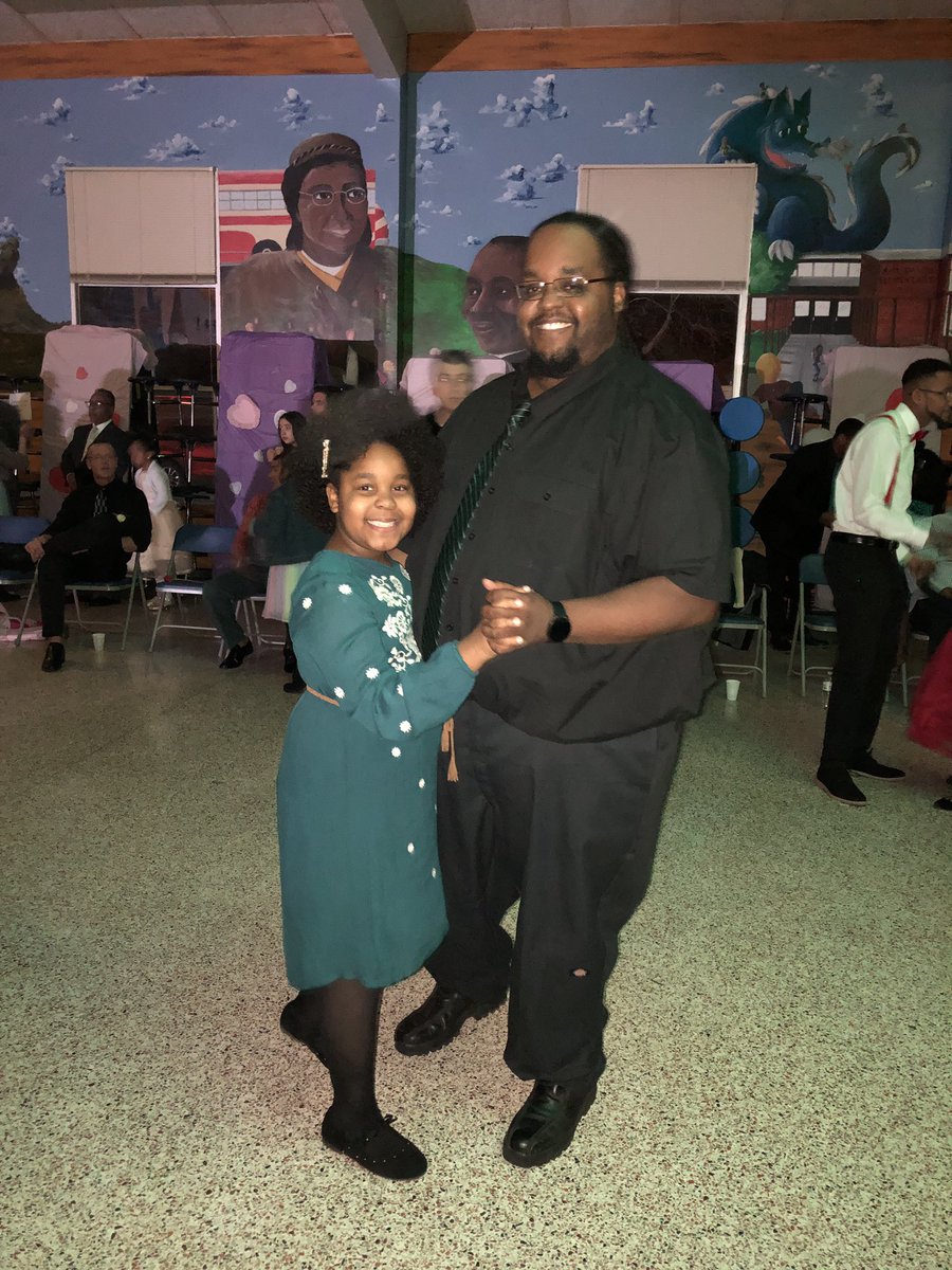 AMDavisElem's tweet image. Daddy daughter dance. #oneccps