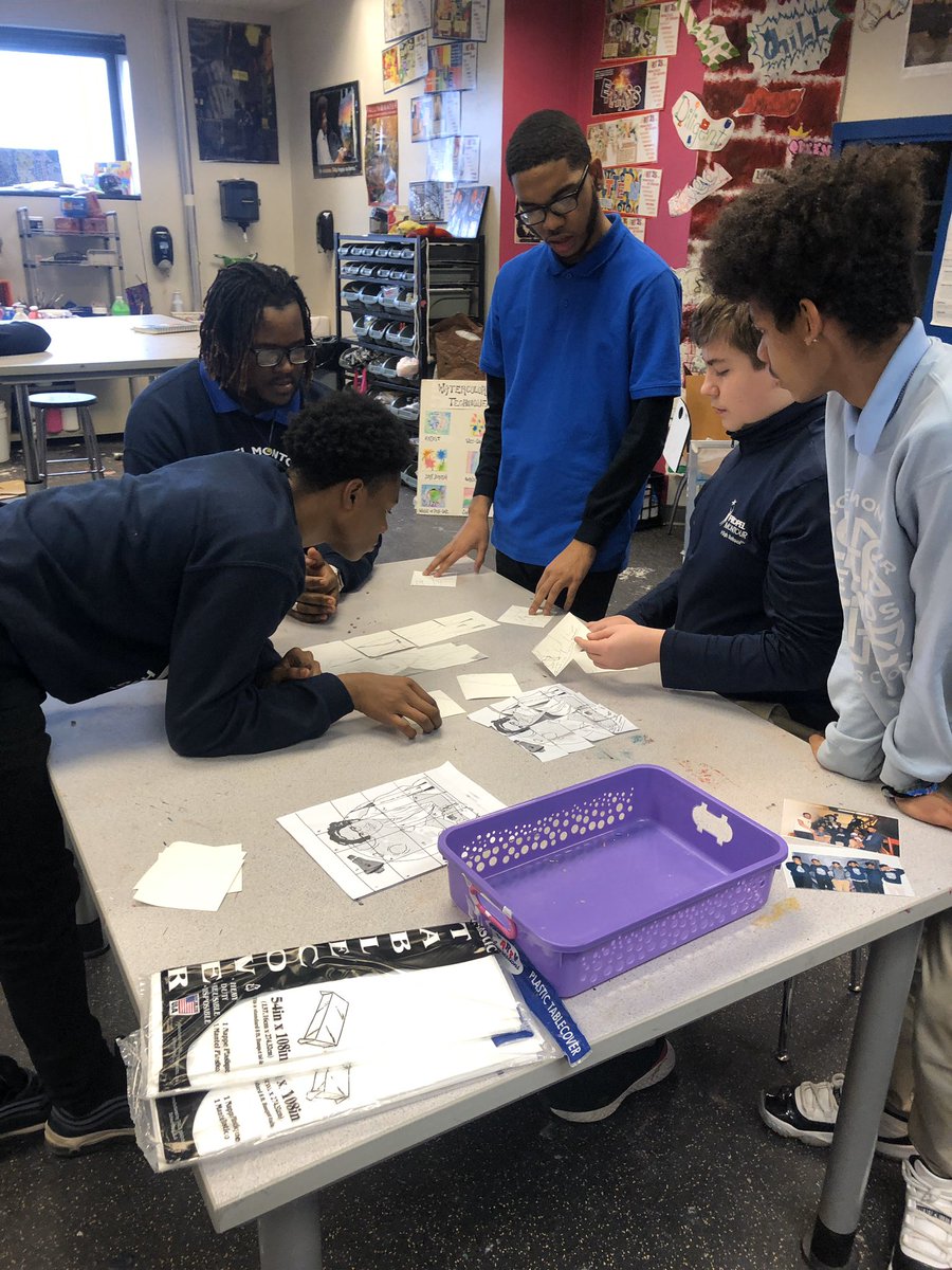 DesireeMatia's tweet photo. #Collaboration at its finest...started introducing our grid drawing tool by piecing together a drawing as a class. We then reflected, started our own, and revised based on the discussion. #integration #artseducation #propelmontourlegends https://t.co/k3f5kggbvr
