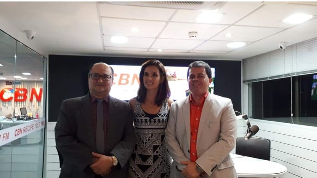 datacontabil's tweet photo. #TBT,  na rádio CBN falando sobre Imposto de Renda Pessoa Física. https://t.co/7DwDXNEodP