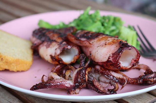 Do you keep up with the tradition of eating fish on Friday? What do you usually eat?

My favourite is grilled Adriatic squid!
.
.
.
.
.
.
.

#croatia #croatianfood #squid #traditions #Croatiantraditions  #grilledsquid #adriaticsea #jadranskomore #seafood #seafoodrecipe #cala…