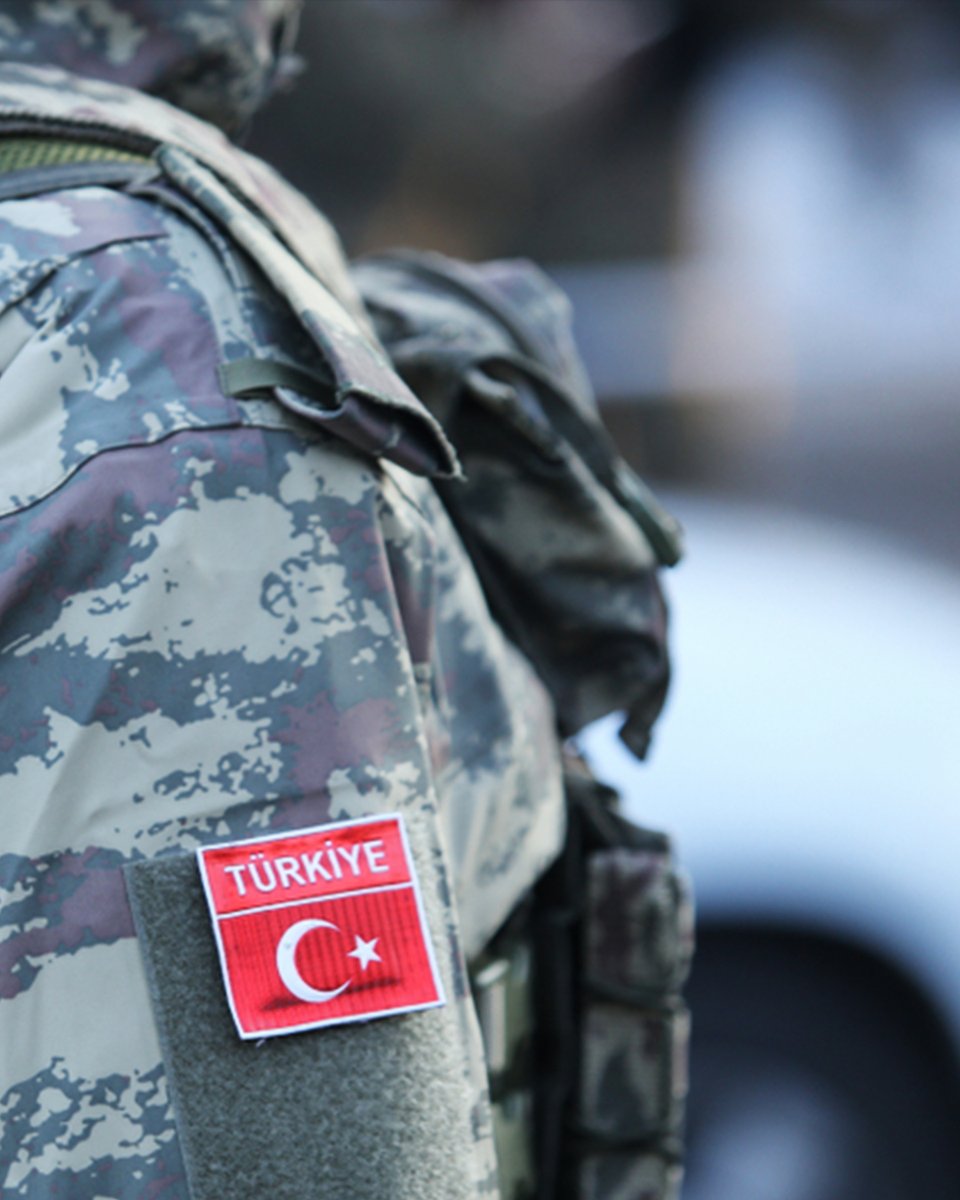 #MehmetçiğinYanındayız 🇹🇷