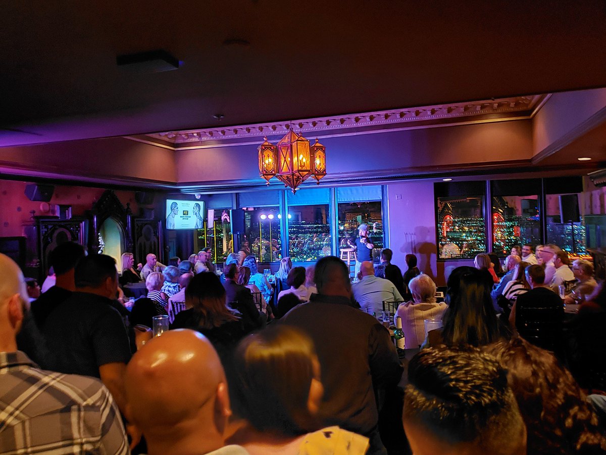 MrDirtyComedy's tweet photo. #Headliner @funnybrad and another #PackedHouse at this months #HeightenedShenanigans @FRLasVegas #Comedy #Uncensored #63FloorsUp #ComedyWityAView #LasVegas @HOBLasVegas https://t.co/QTzKJ2dQqU